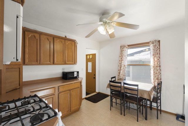 5837 N 71st STREET, Milwaukee, WI 53218