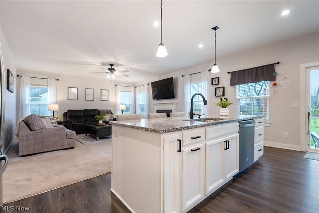 3349 Stoneleigh Road NE, Canton, OH 44721