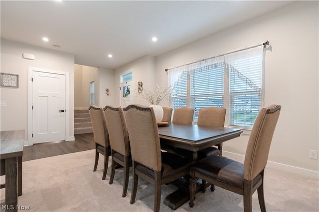 3349 Stoneleigh Road NE, Canton, OH 44721