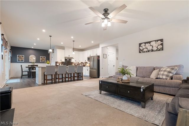 3349 Stoneleigh Road NE, Canton, OH 44721
