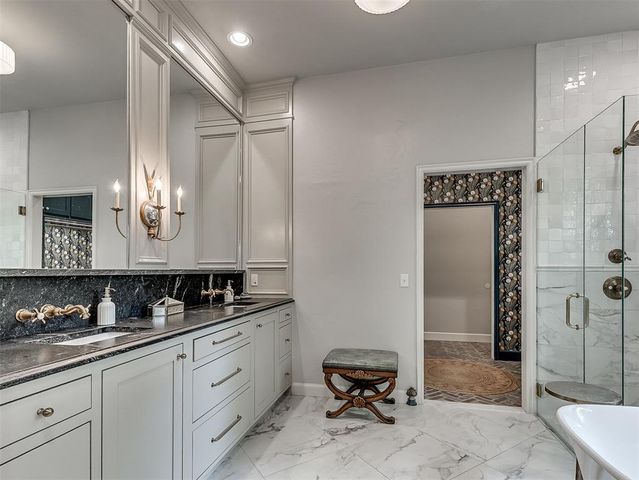 10049 Hidden Hollow Lane, Oklahoma City, OK 73151