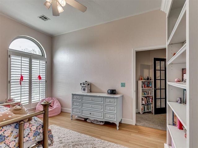 10049 Hidden Hollow Lane, Oklahoma City, OK 73151