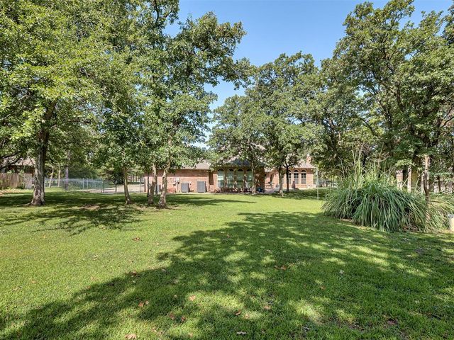 10049 Hidden Hollow Lane, Oklahoma City, OK 73151