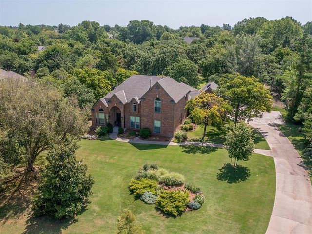 10049 Hidden Hollow Lane, Oklahoma City, OK 73151