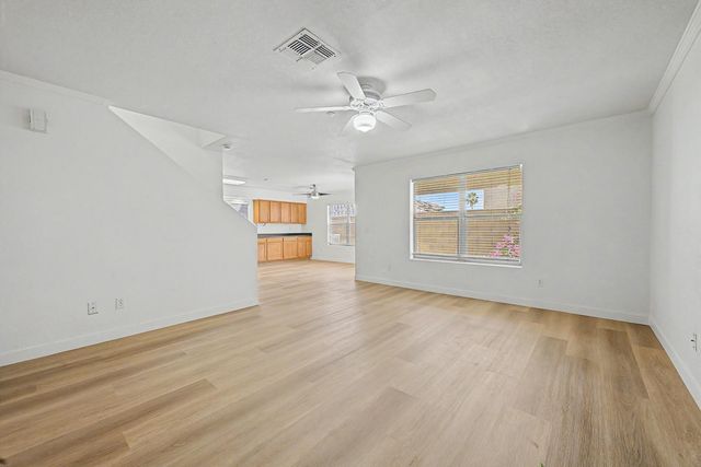 7500 E Deer Valley Road Unit 88, Scottsdale, AZ 85255