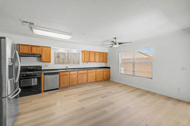 7500 E Deer Valley Road Unit 88, Scottsdale, AZ 85255