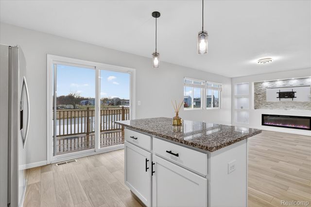 13780 Oasis Avenue, Holland Charter Township, MI 49424