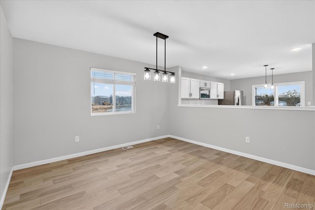 13780 Oasis Avenue, Holland Charter Township, MI 49424