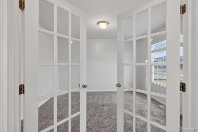 13780 Oasis Avenue, Holland Charter Township, MI 49424