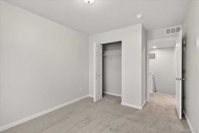 13780 Oasis Avenue, Holland Charter Township, MI 49424