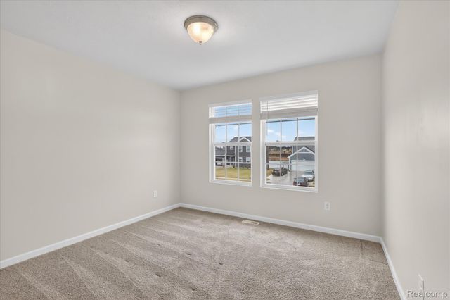 13780 Oasis Avenue, Holland Charter Township, MI 49424