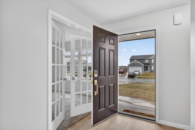 13780 Oasis Avenue, Holland Charter Township, MI 49424