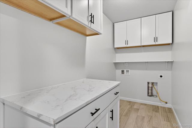 13780 Oasis Avenue, Holland Charter Township, MI 49424