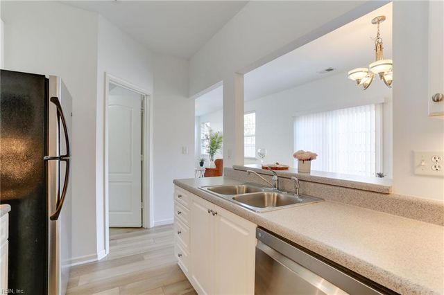 4472 Duffy DR, Virginia Beach, VA 23462