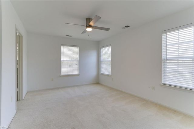 4472 Duffy DR, Virginia Beach, VA 23462