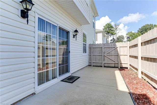 4472 Duffy DR, Virginia Beach, VA 23462
