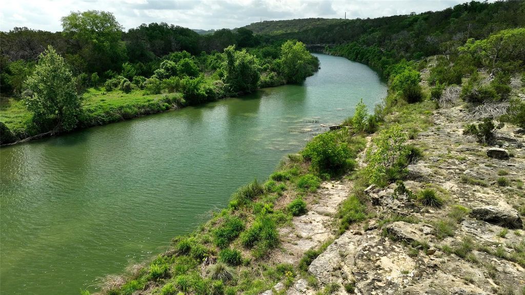 892 Baird Ranch RD, Johnson City, TX 78636