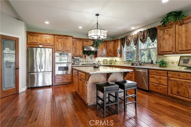 28449 Fresh Spring Lane, Lake Arrowhead, CA 92352