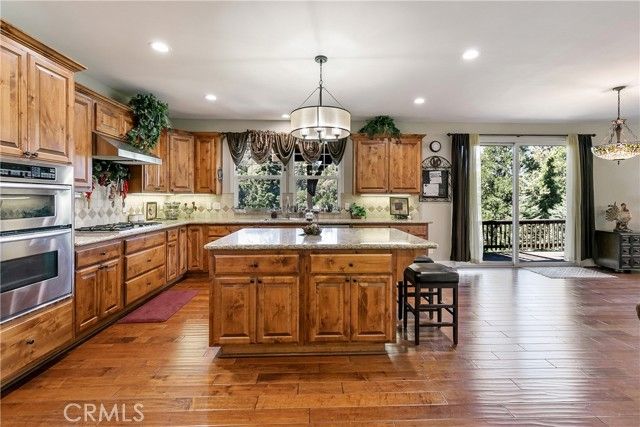 28449 Fresh Spring Lane, Lake Arrowhead, CA 92352