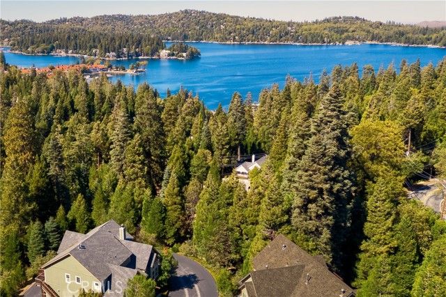 28449 Fresh Spring Lane, Lake Arrowhead, CA 92352