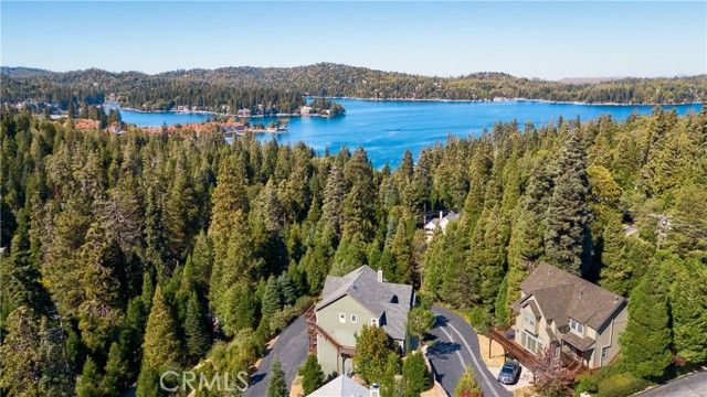 28449 Fresh Spring Lane, Lake Arrowhead, CA 92352
