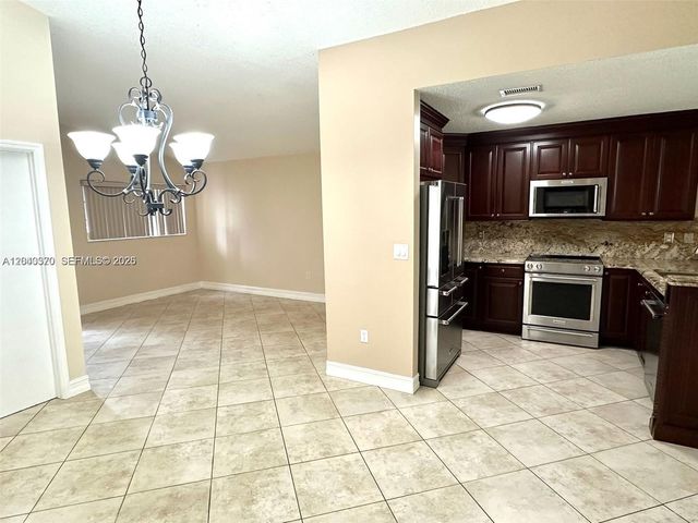 2514 SW 138th Ave -, Miami, FL 33175