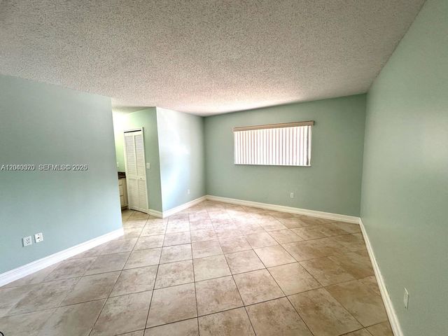2514 SW 138th Ave -, Miami, FL 33175