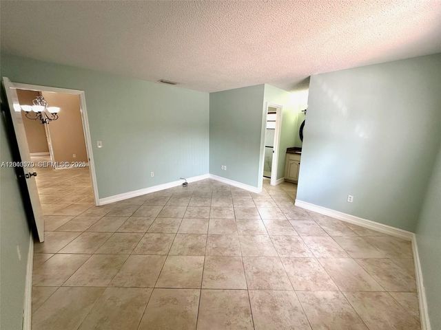 2514 SW 138th Ave -, Miami, FL 33175