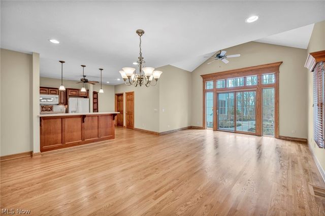11280 Beechnut Lane, Chardon, OH 44024