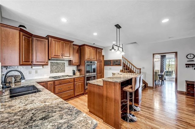 11280 Beechnut Lane, Chardon, OH 44024