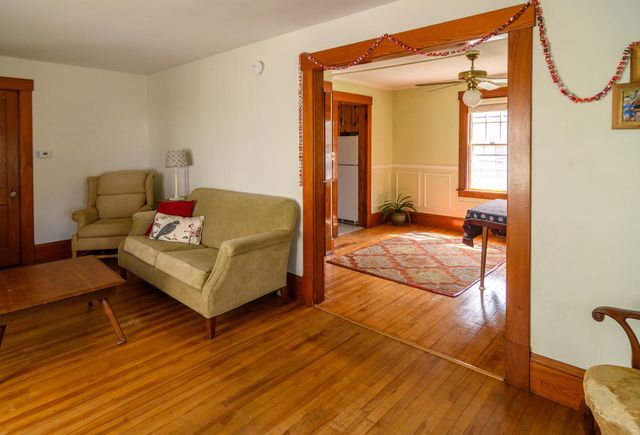 117 Oak Grove Avenue, Brattleboro, VT 05301