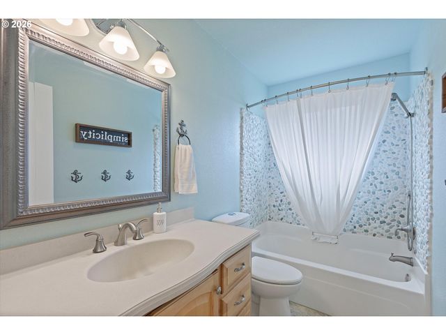 4486 Sw BEACH Ave, Lincoln City, OR 97367