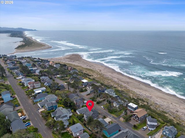 4486 Sw BEACH Ave, Lincoln City, OR 97367