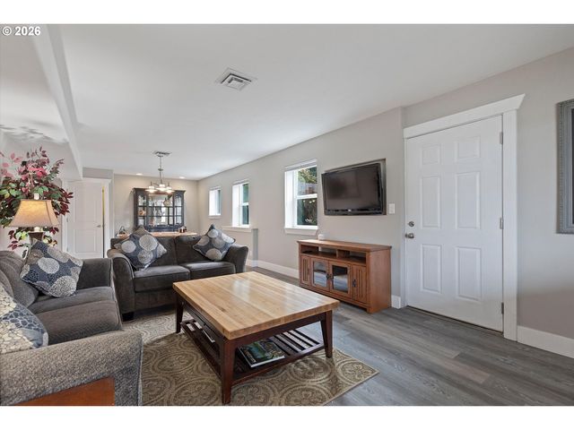 4486 Sw BEACH Ave, Lincoln City, OR 97367