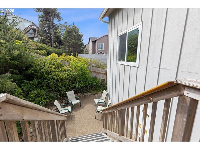 4486 Sw BEACH Ave, Lincoln City, OR 97367