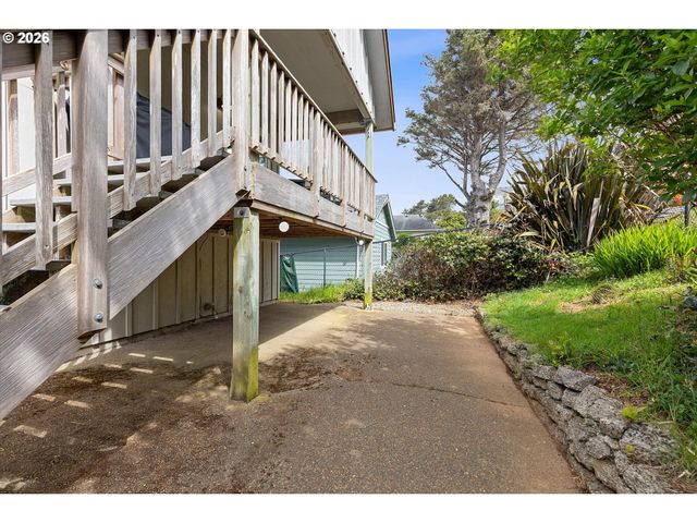 4486 Sw BEACH Ave, Lincoln City, OR 97367
