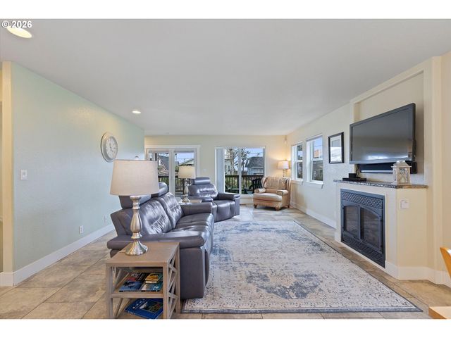 4486 Sw BEACH Ave, Lincoln City, OR 97367