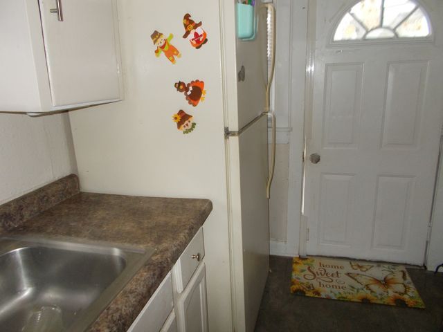 2206 ENOCH Avenue, Zion, IL 60099