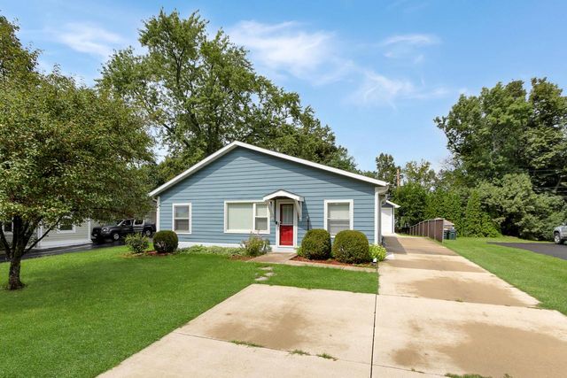 218 W Hunt AVENUE, Twin Lakes, WI 53181