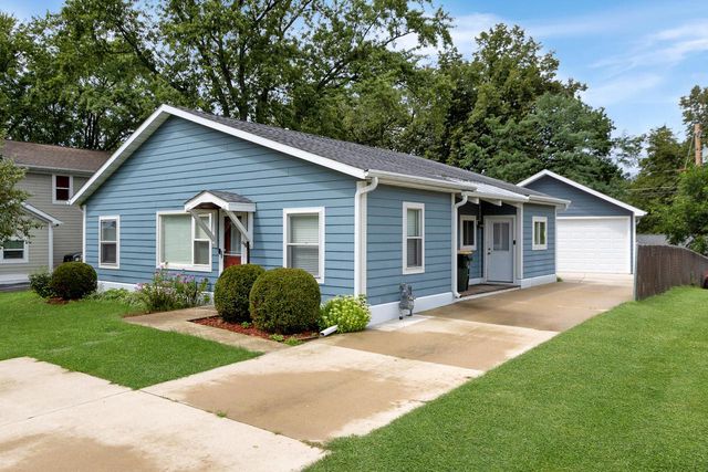 218 W Hunt AVENUE, Twin Lakes, WI 53181