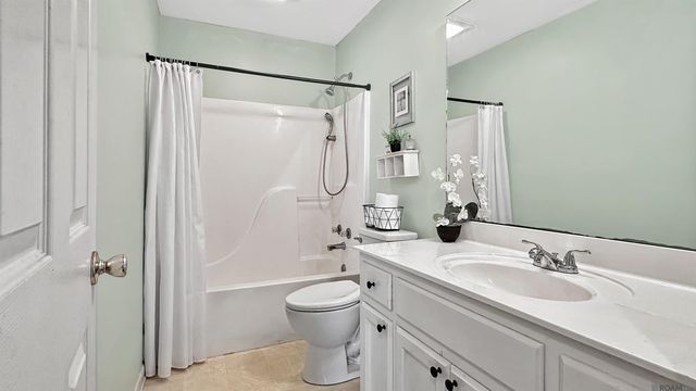 43208 S Henderson Ave, Prairieville, LA 70769