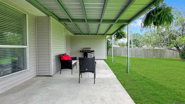 43208 S Henderson Ave, Prairieville, LA 70769