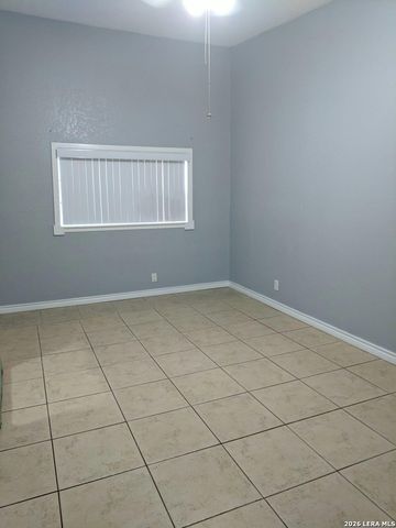 310 Mary Louise Drive, San Antonio, TX 78201