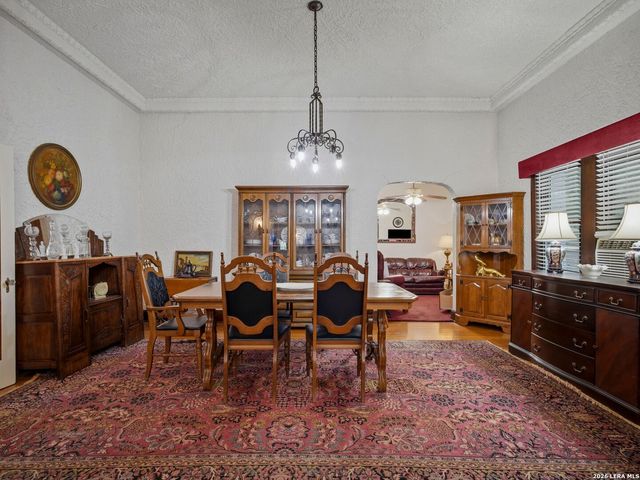 310 Mary Louise Drive, San Antonio, TX 78201