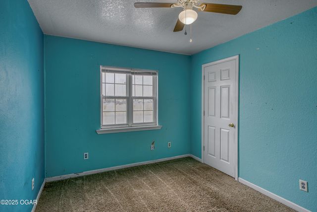 2838 E 11th Street, Joplin, MO 64801