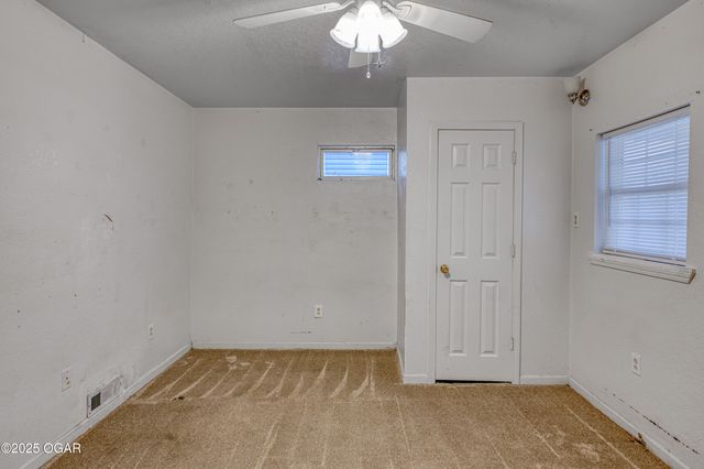 2838 E 11th Street, Joplin, MO 64801