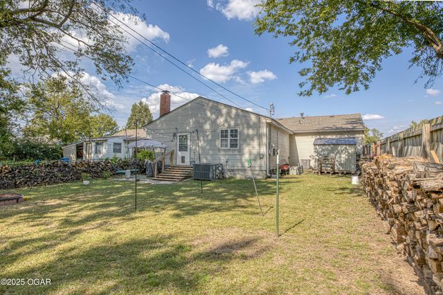 2838 E 11th Street, Joplin, MO 64801