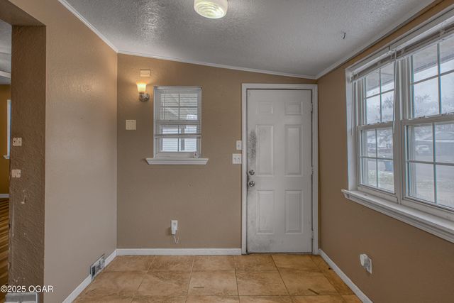 2838 E 11th Street, Joplin, MO 64801