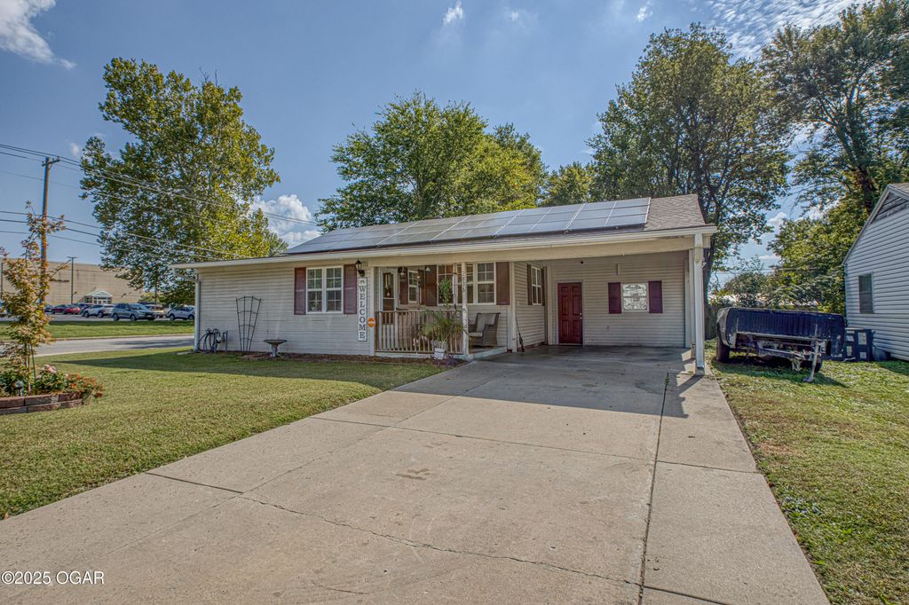 2838 E 11th Street, Joplin, MO 64801