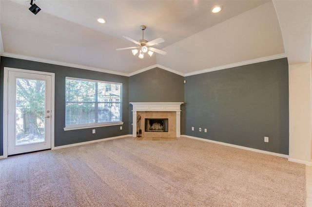 11 Ebony Oaks Place, The Woodlands, TX 77382